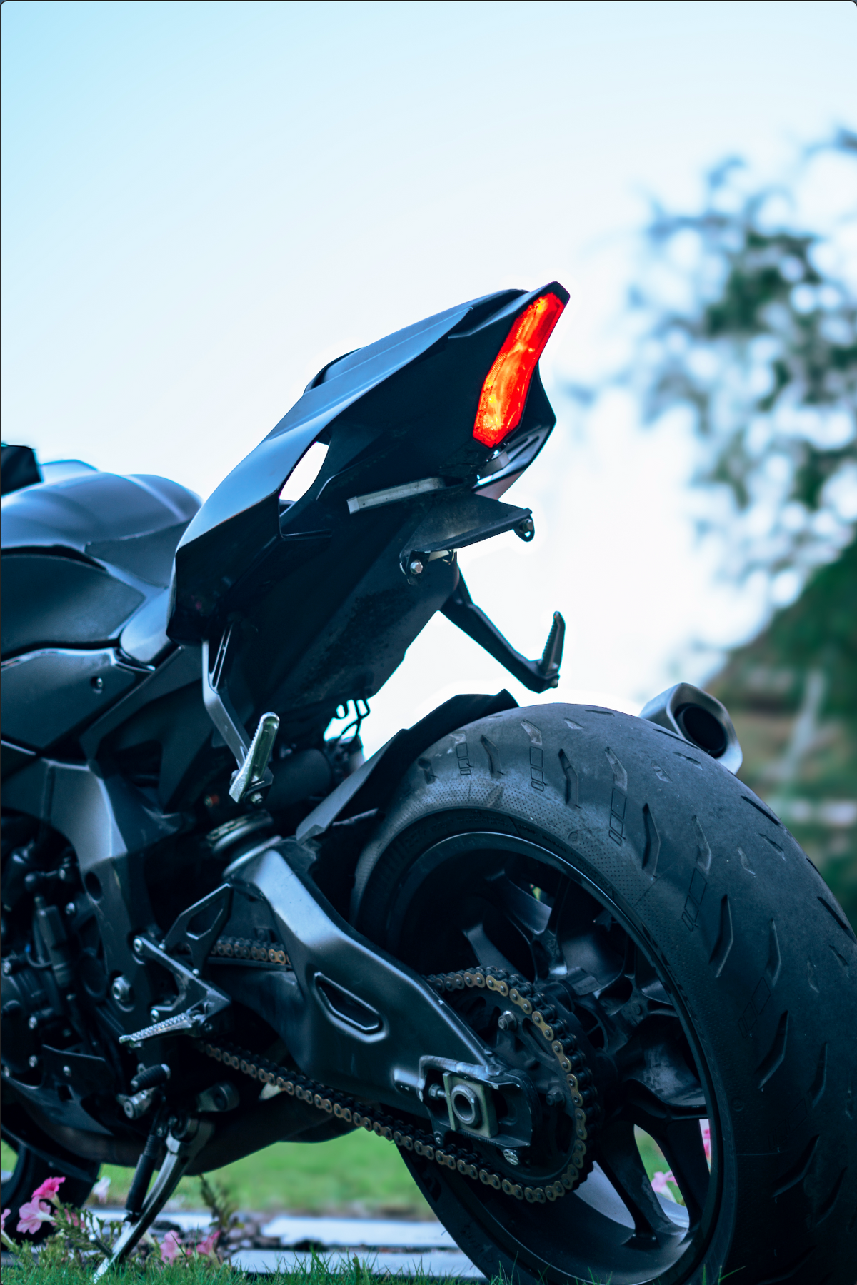 Yamaha R1 2023 Rear 2023 Yamaha YZF-R1 – Minas Motors